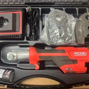 RIDGID RP 115 Mini Press Tool Kit 1/2 in to 3/4 in Copper Stainless w Battery