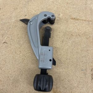 RIDGID 1/4 in. to 1-5/8" 151 Quick Acting Copper Pipe & Aluminum Tubing Cutter