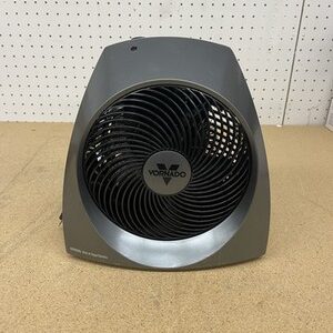 Vornado VH200 1500-Watt Electric Portable Space Heater, Whole Room Vortex Heat