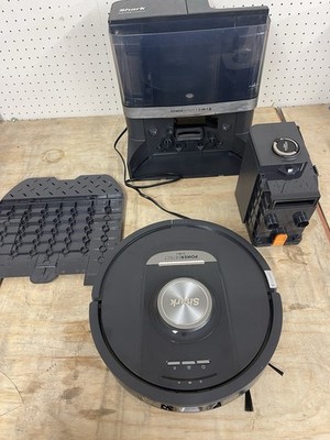 Shark PowerDetect NeverTouch 13 in Robotic Vacuum and Mop Smart Navigation Gray