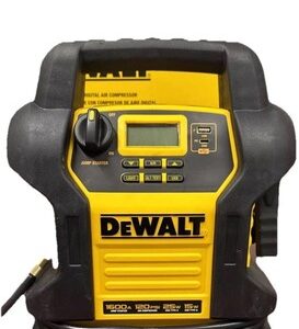 DEWALT 1600 Peak Amp Jump Starter with Digital Compressor and USB Power Bank