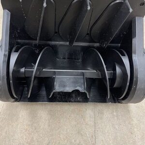DEWALT 10 in. 20-Volt MAX Battery Powered Snow Shovel Snow Thrower DAMAGED
