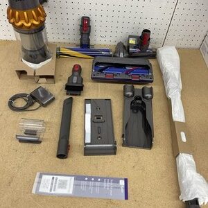 Dyson V15 Cordless Stick Vacuum Cleaner