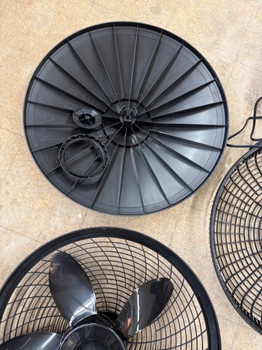 Lasko Cyclone 18" 3 Speed Oscillating Pedestal Fan Black Adjustable Height - Image 4