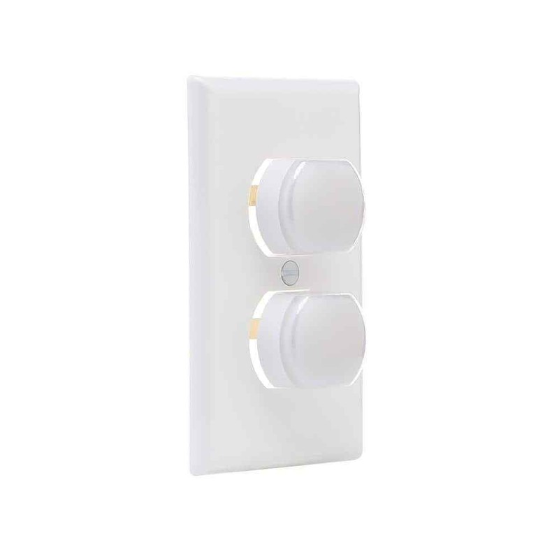 Hampton Bay 1-Gang Duplex Wall Plate with 2 Color Changing Plug Lights (3PK) - Image 3
