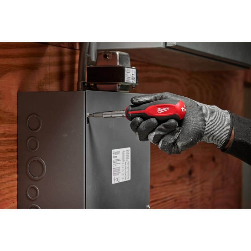 Milwaukee 11-in-1 Multi-Tip Combination Screwdriver with Square Drive Bits - Image 4