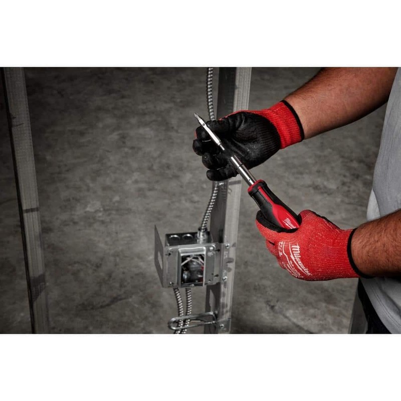 Milwaukee 11-in-1 Multi-Tip Combination Screwdriver with Square Drive Bits - Image 5