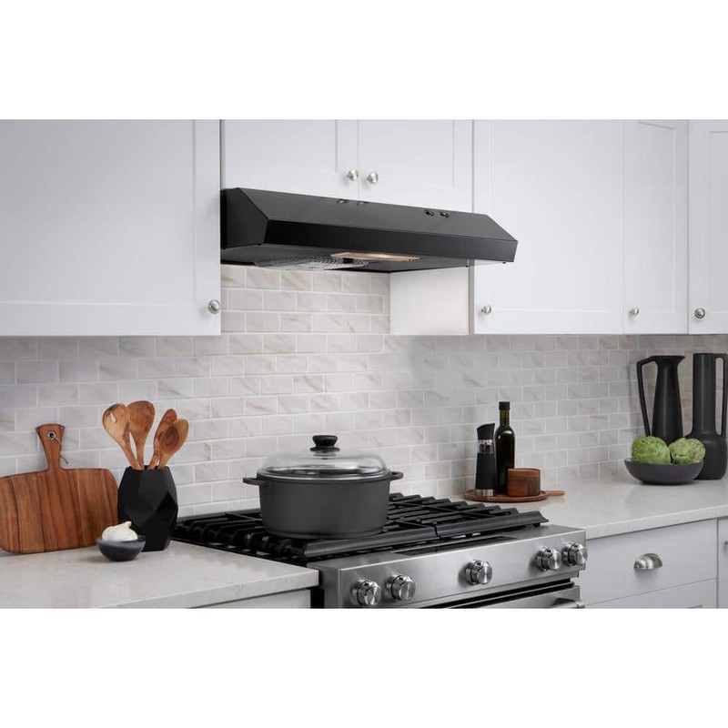 Vissani Arno 30" 240 CFM Under Cabinet Range Hood Black w Light Charcoal Filter - Image 2