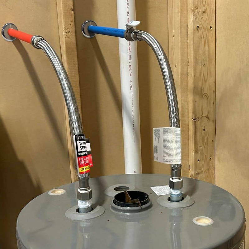 Everbilt 3/4in PTC x FIP 18in SS Water Heater Connector Valve - Image 7
