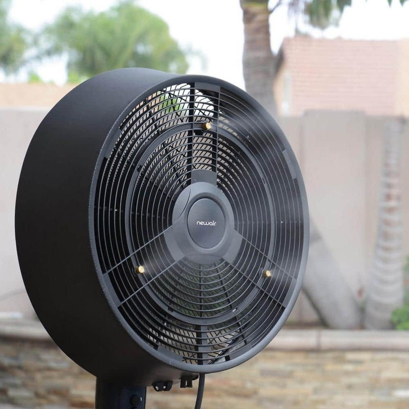 NewAir 18 in. 3-Speed Wide-Angle Oscillating Outdoor Misting Fan and Pedestal - Image 2