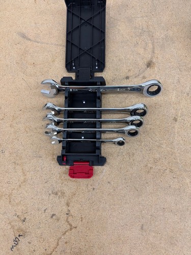 Husky Ratcheting MM Combination Wrench Set (7-Piece) MISSING 2 PIECES