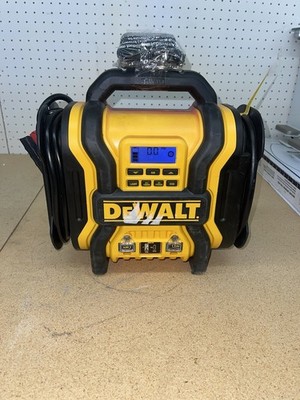 DEWALT Portable Power 2000 Peak Amp Jump Starter w/Digital Compressor SEE PICS