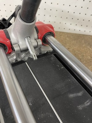 Rubi RP 30 in. Tile Cutter w/0.31 in. Tungsten Carbide Blade & Adjustable Blade - Image 3