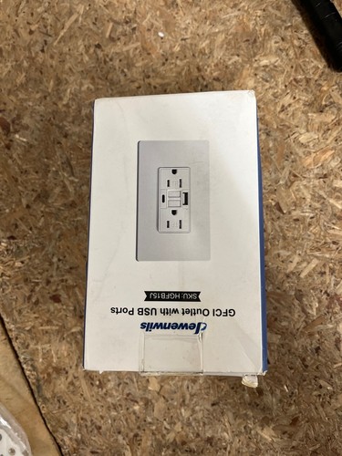 DEWENWILS White 15A GFCI Duplex Outlet with USB-A, USB-C Charger - Image 8