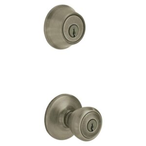 Kwikset Tylo Antique Brass Entry Door Knob and Single Cylinder Deadbolt Combo