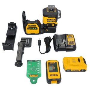 DEWALT 230 ft Green Self-Leveling 3-Plane Laser Level 20V Battery, Charger
