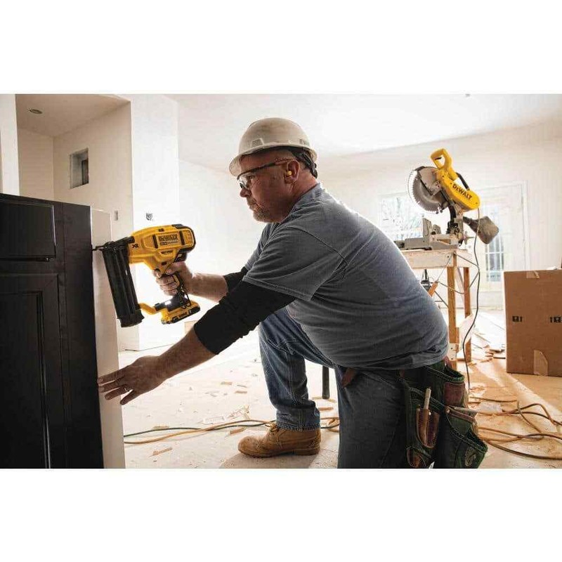 DEWALT 20V MAX XR Lithium-Ion Electric Cordless 18-Gauge Brad Nailer (Tool Only) - Image 15