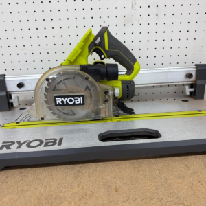 RYOBI ONE+ 18V 5.5in. Cordless Flooring Saw with Blade (Tool Only) MISSING