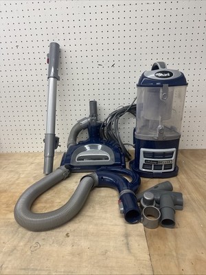 Shark Navigator Lift Away Deluxe Upright Vacuum Bagless HEPA Blue