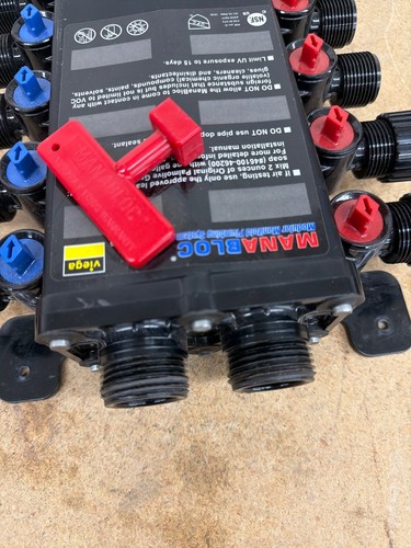 Viega Manabloc 1/2 in. Press x 24 port Polysulfone Distribution Manifold - Image 6