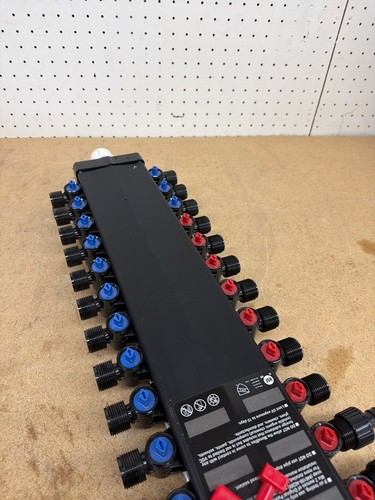 Viega Manabloc 1/2 in. Press x 24 port Polysulfone Distribution Manifold - Image 8