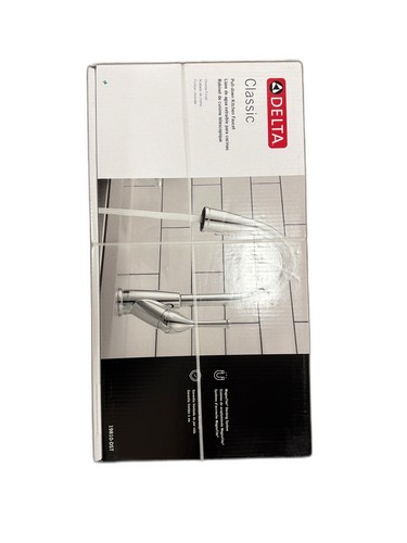 Delta Classic Single Handle Pull Down Sprayer Kitchen Faucet in Polished Chrome