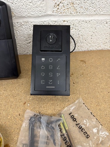 Kwikset SmartCode 270 Matte Black Touchpad Single Cylinder Electronic Deadbolt - Image 2