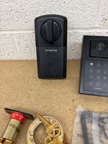 Kwikset SmartCode 270 Matte Black Touchpad Single Cylinder Electronic Deadbolt - Image 3