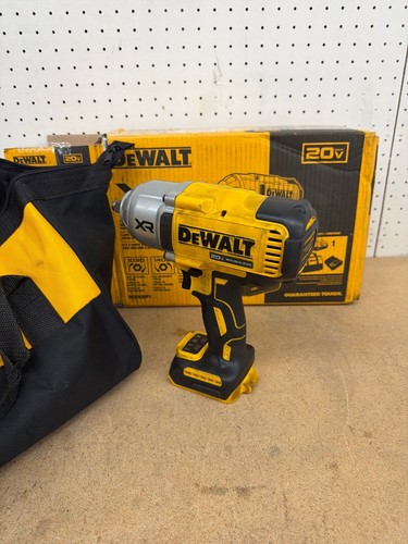 DEWALT 20V MAX Lithium-Ion Cordless 1/2 in. Impact Wrench Kit TOOL ONLY DCF900 - Image 3