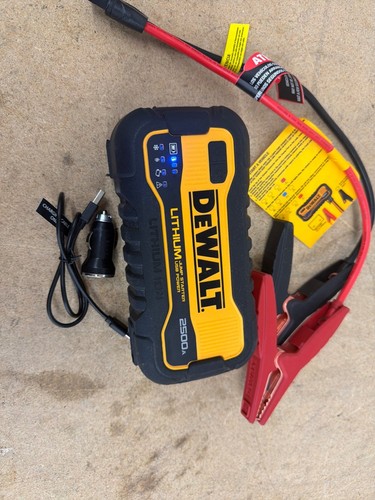 DEWALT 2500 Peak Amp Lithium Jump Starter with USB Power Bank and Carrying Case - Image 3