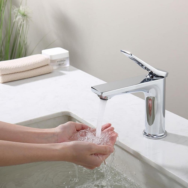 Unbranded Single Hole Single-Handle Bathroom Faucet in Polished Chrome - Image 3