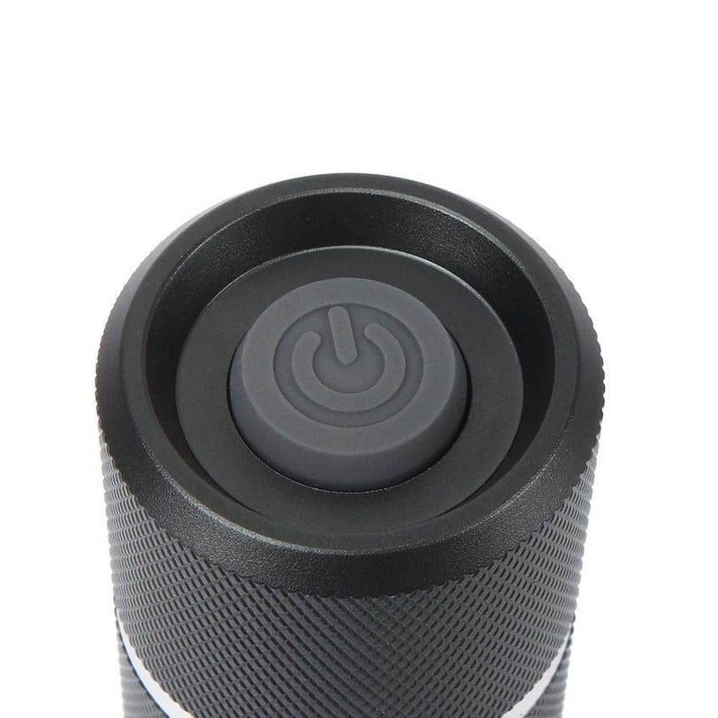 Defiant 1500 Lumens LED Slide-to-Focusing Aluminum Flashlight - Image 9