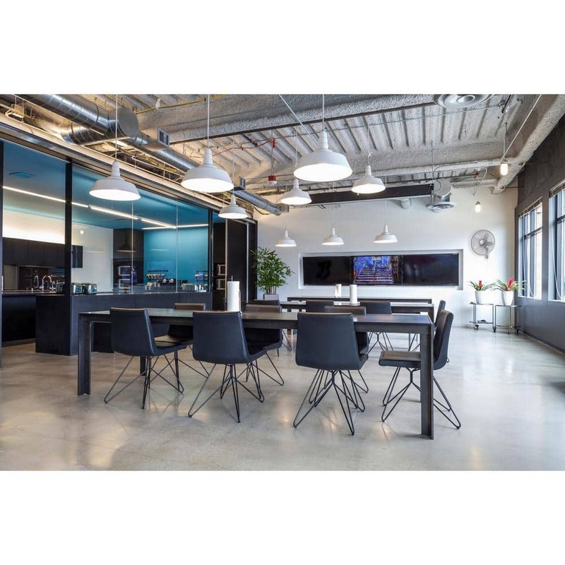 Air King 18" 3-Speed Oscillating Wall Mount Fan, Commercial Grade, Gray - Image 14