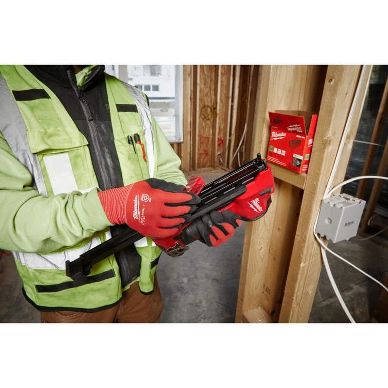 Milwaukee 1 in. Insulated Cable Staples for M12 Cable Stapler (600 Per Box) - Image 7